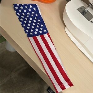 Kids Medium/Large American Flag Arm Sleeve